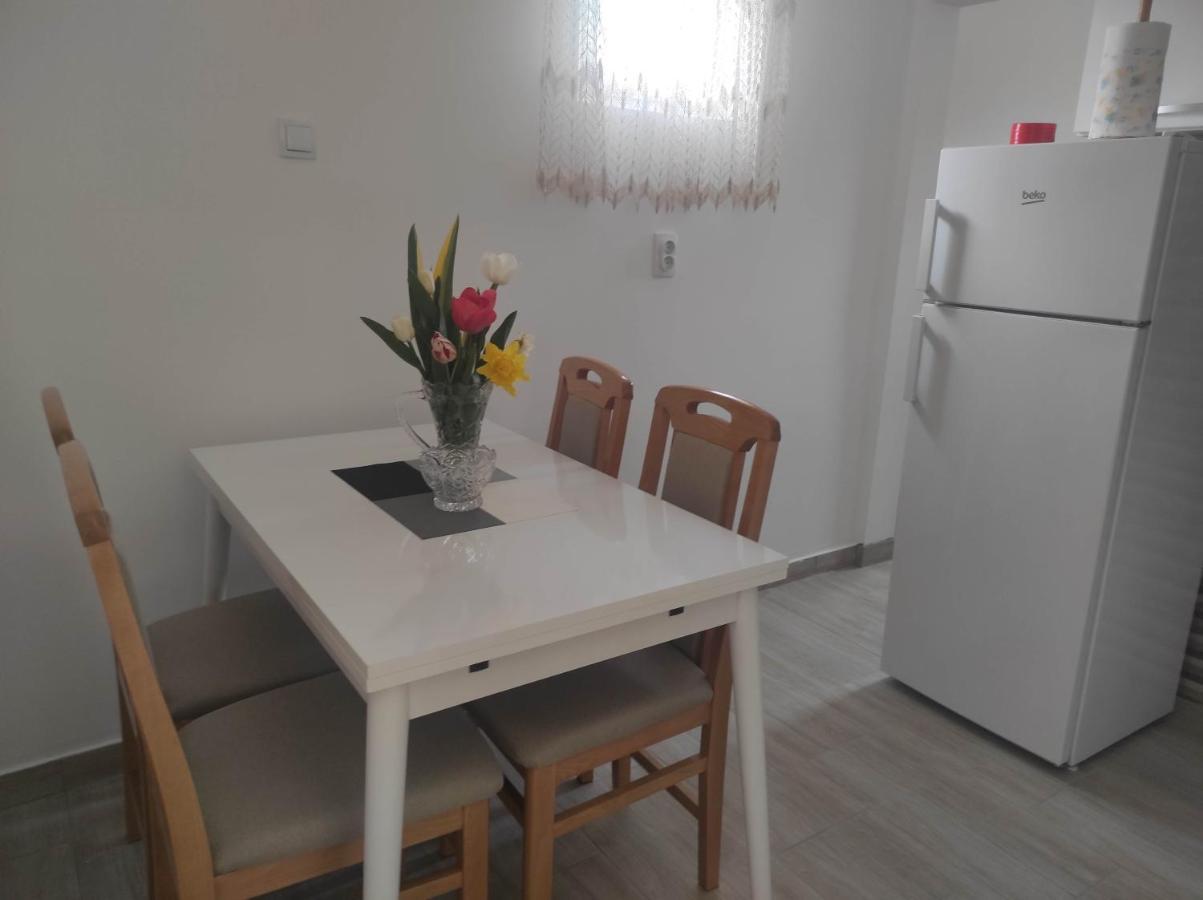 Andrea Airport Apartments Belgrado Exterior foto